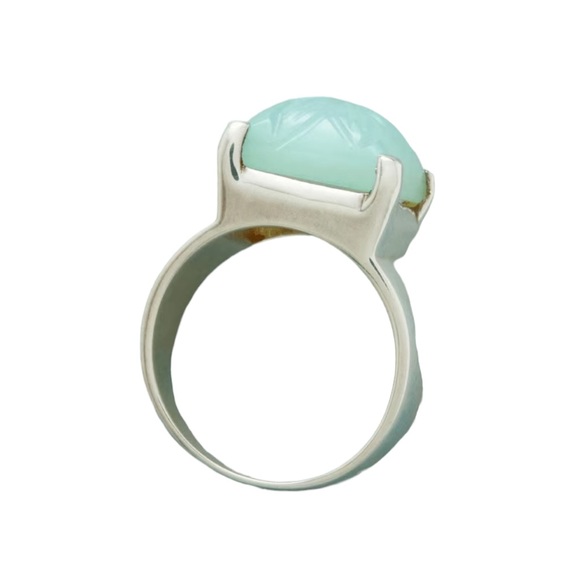 Sterling Silver Ring with Pale Green Square Stone - Picture 3 of 6